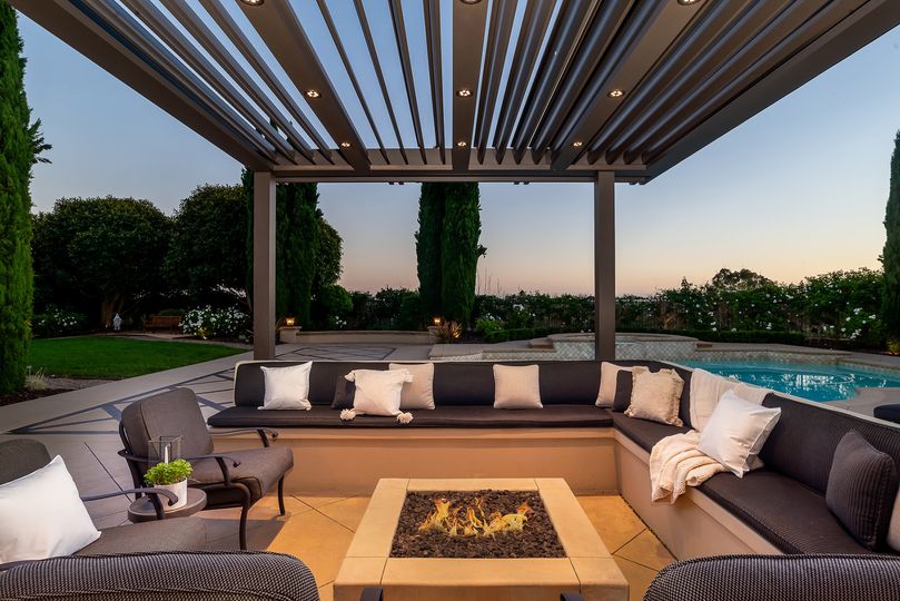 Enhance your living experience with a new Struxure outdoor luxury pergola