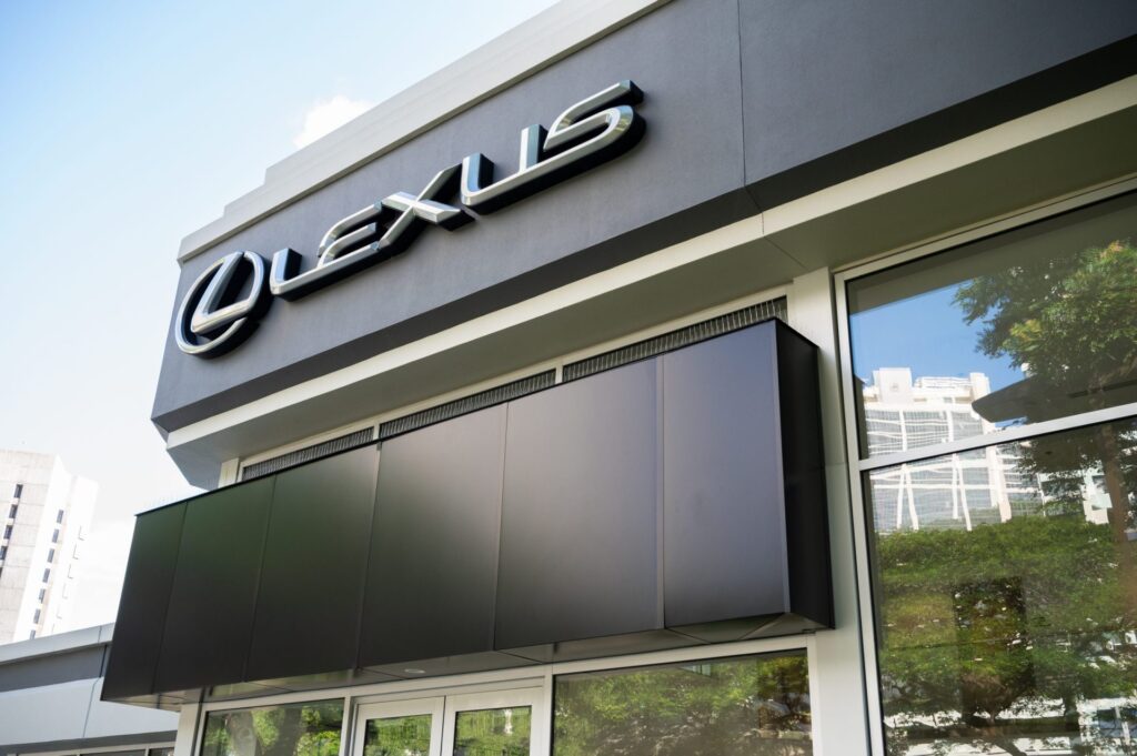 Lexus dealership remodels with new ACM panel system from AL13